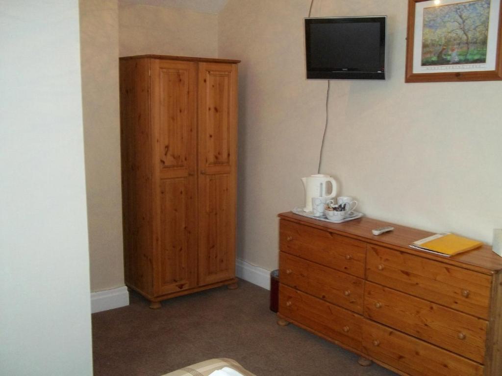 The Almar Guest house 3*